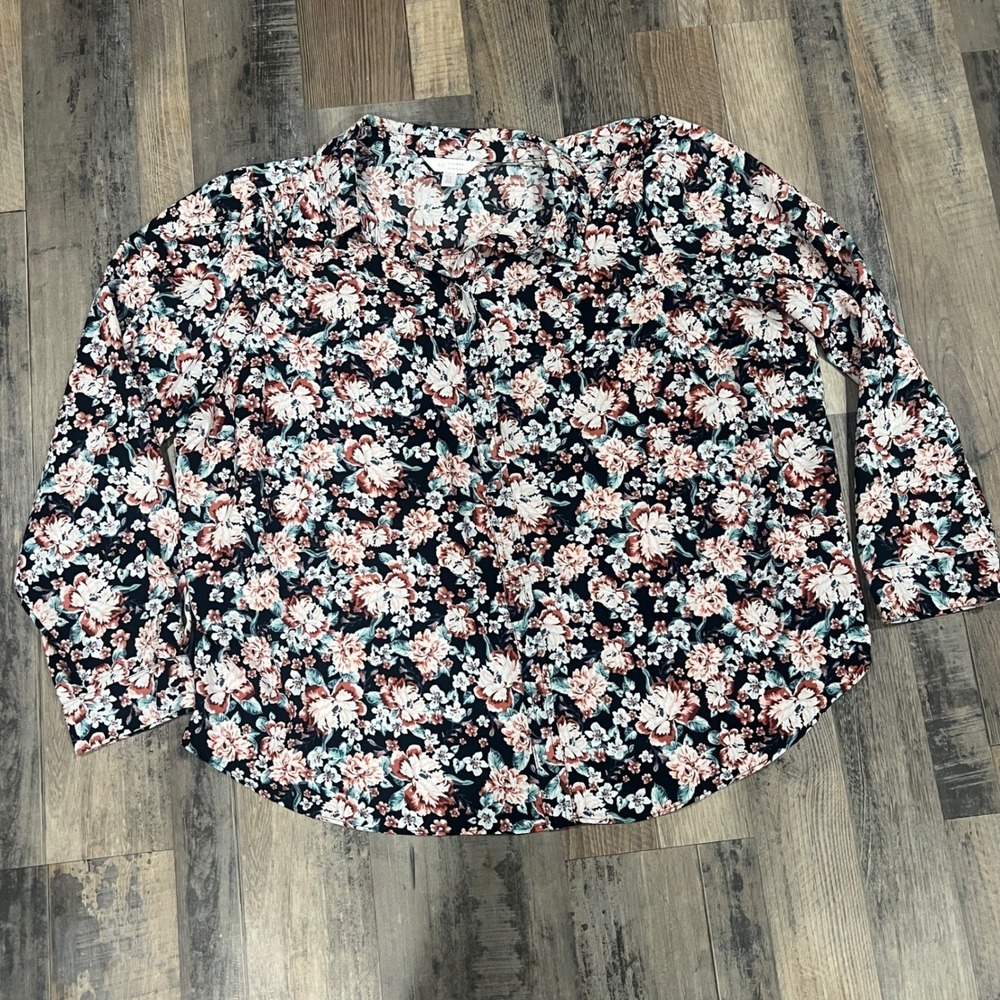 LC Lauren Conrad Navy Pink Floral Button Down Blouse Long Sleeve Plus 2X